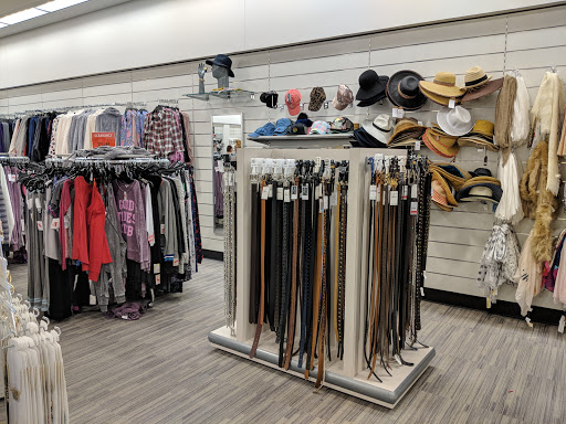 Department Store «Nordstrom Rack The Shoppes at University Town Center», reviews and photos, 8551 Cooper Creek Blvd, Bradenton, FL 34201, USA