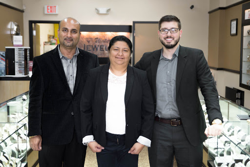 Jeweler «Waterford Jewelers», reviews and photos, 467 N Alafaya Trail, Orlando, FL 32828, USA