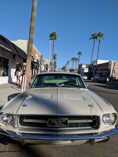 Shopping Mall «Abbot Kinney BLVD Shopping», reviews and photos, Navarre Ct, Venice, CA 90291, USA