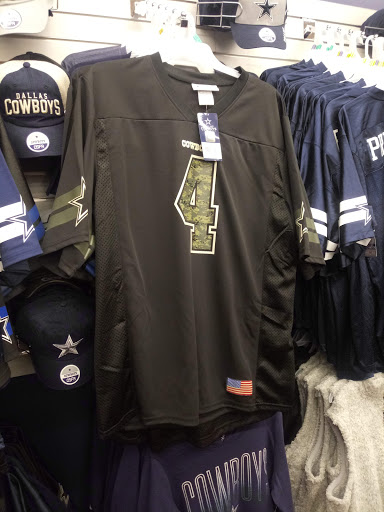 Grocery Store «Tom Thumb», reviews and photos, 4010 N MacArthur Blvd, Irving, TX 75038, USA