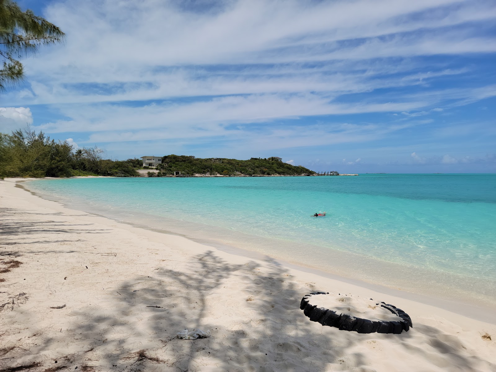 Photo of Jolly Hall with white fine sand surface