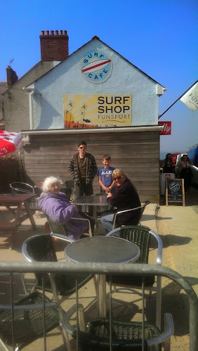 Reviews of Funsport Rhosneigr Surf Shop in Glasgow - Sporting goods store