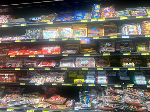 Grocery Store «Wayfield Foods Inc», reviews and photos, 2020 Headland Dr, Atlanta, GA 30344, USA