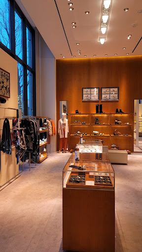 Leather Goods Store «Hermès», reviews and photos, 262 Buckhead Ave NE, Atlanta, GA 30305, USA