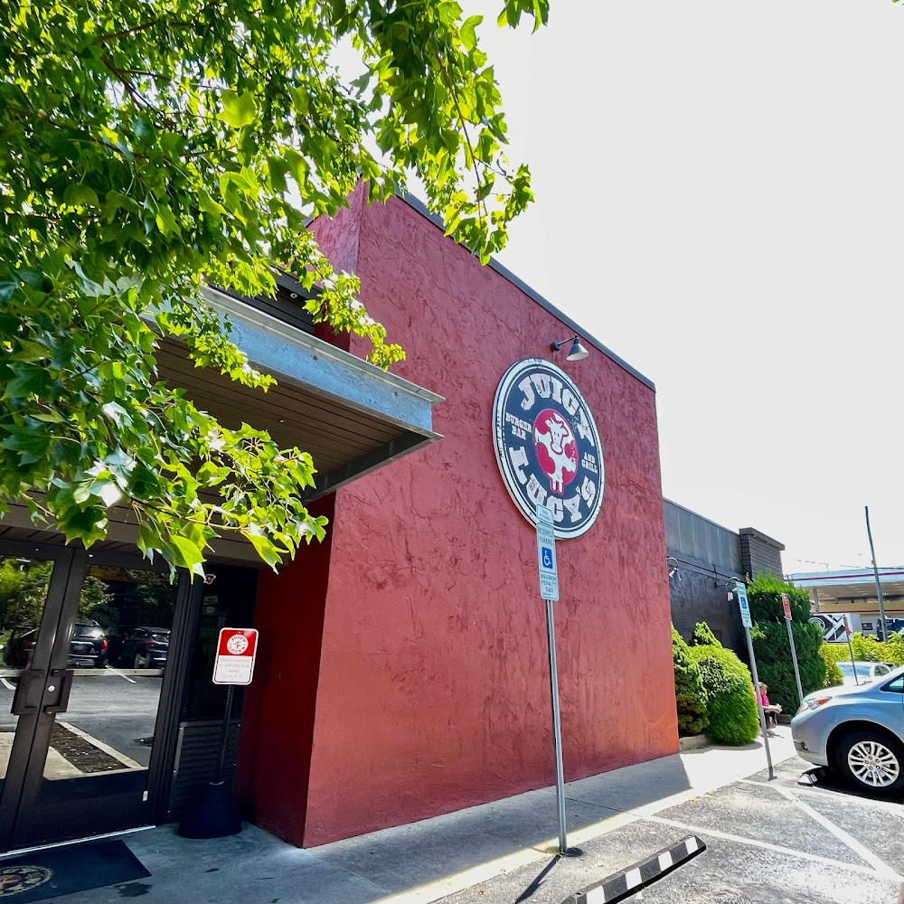 Hamburger restaurant near Acorn Motel