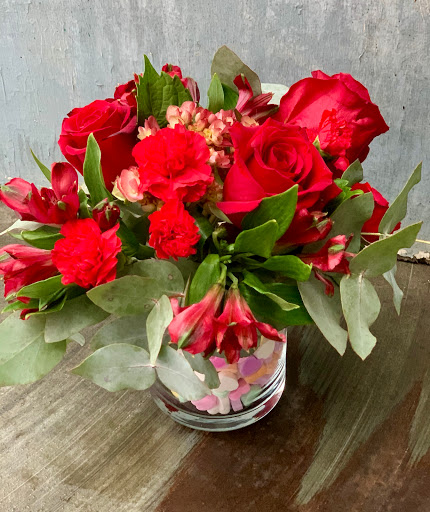 Florist «Petals & Vines», reviews and photos, 410 Main St E, Monmouth, OR 97361, USA