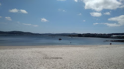 Playa de Lingunde'in fotoğrafı geniş ile birlikte