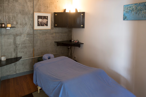 Day Spa «In-Symmetry Wellness Spa», reviews and photos, 650 Florida St, San Francisco, CA 94110, USA