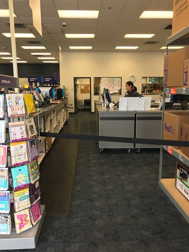 Print Shop «FedEx Office Print & Ship Center», reviews and photos, 1111 Riley St, Folsom, CA 95630, USA