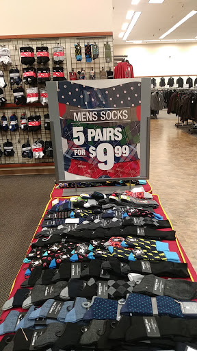 Clothing Store «Burlington Coat Factory», reviews and photos, 4293 Winston Ave #2, Covington, KY 41015, USA