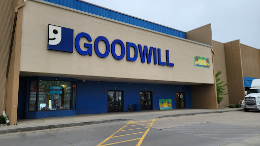 Thrift Store «Goodwill», reviews and photos, 1600 Valley W Dr, West Des Moines, IA 50265, USA