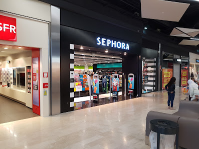 SEPHORA SAINT ETIENNE VILLARS Chemin Montravel Centre Commercial Auchan Montravel- Porte du Forez, 42390 Villars, France
