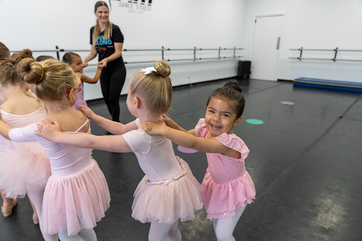 Dance School «Pro-Am Dance Studio», reviews and photos, 118 E McNab Rd, Pompano Beach, FL 33060, USA