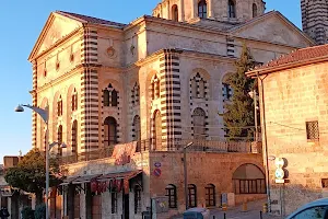 Independence Mosque image