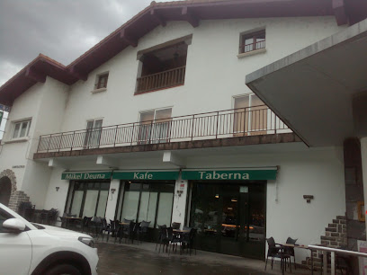 José Marí Restaurante Hostal - Kale Nagusia, 24, 20490 Lizartza, Gipuzkoa, Spain