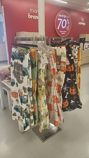 Department Store «Bealls Outlet», reviews and photos, 2738 W Hillsborough Ave, Tampa, FL 33614, USA