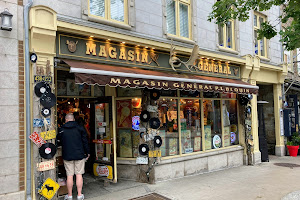 Magasin Général P L Blouin - Gift Shop - Souvenirs - Maple Syrup - Novelty T-Shirts - Record Shop