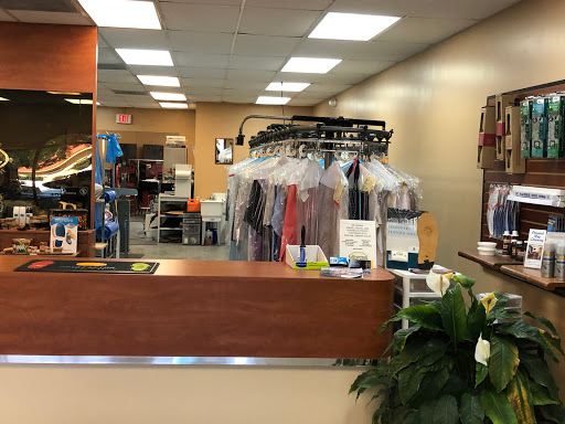 Dry Cleaner «Custom Shoe Repair & Dry Cleaners», reviews and photos, 1575 Maguire Rd #105, Ocoee, FL 34761, USA