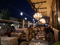 Atmosphère du Restaurant Les Deux Garçons à Aix-en-Provence - n°6