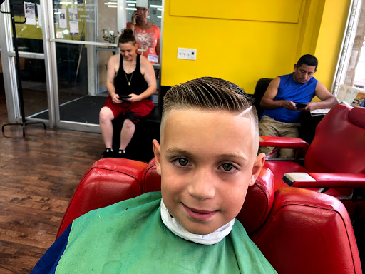 Barber Shop «Los Compadres Barber Shop», reviews and photos, 314 Moody St, Waltham, MA 02452, USA