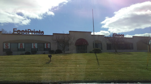 Shoe Store «Footprints Fashion & Footwear», reviews and photos, 79 Costello Rd, Newington, CT 06111, USA