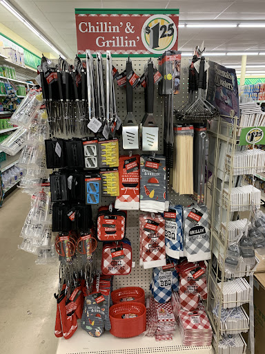 Dollar Store «Dollar Tree», reviews and photos, 4811 Edgmont Ave, Brookhaven, PA 19015, USA