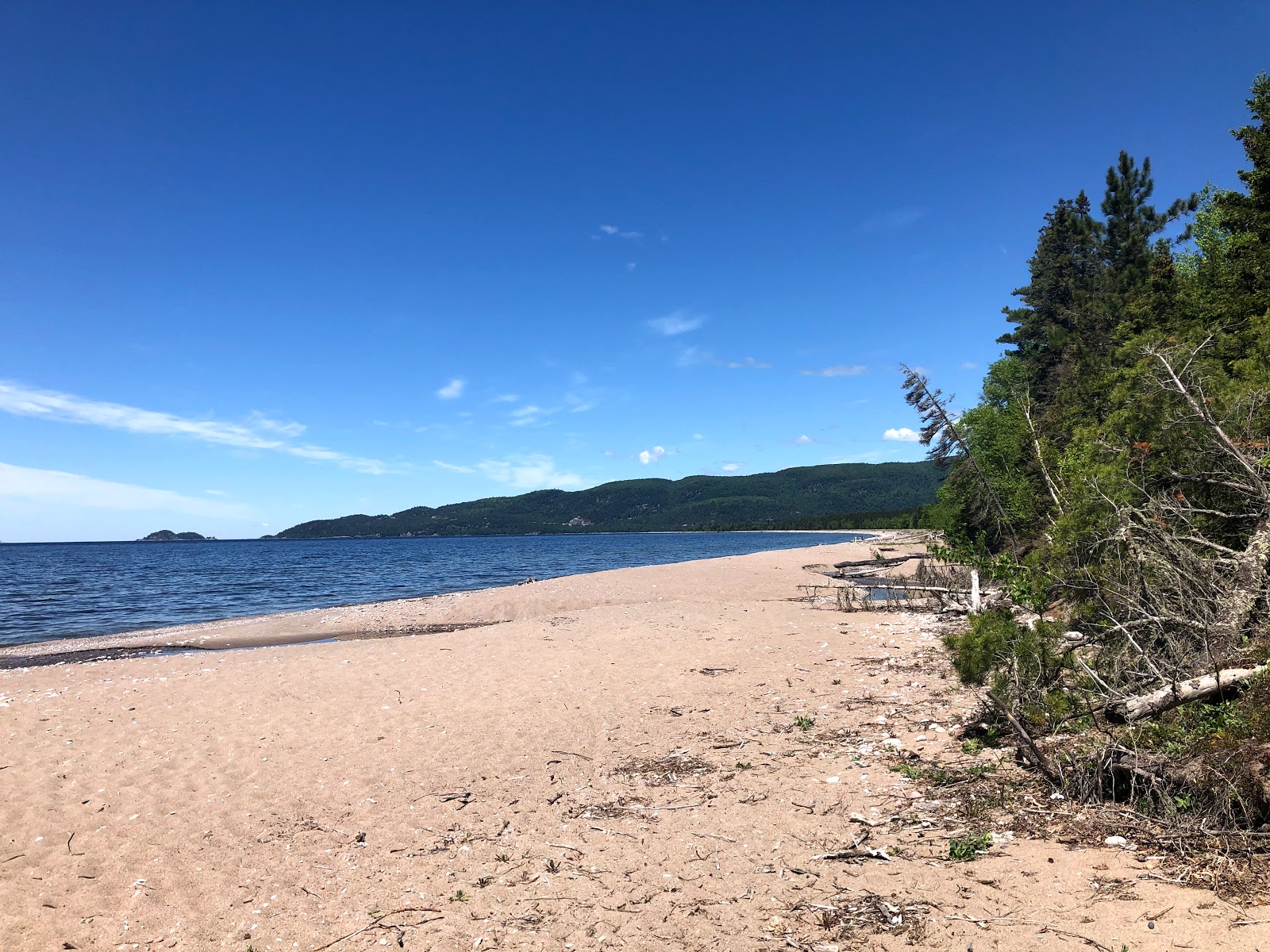 Fotografija Agawa Bay z turkizna čista voda površino