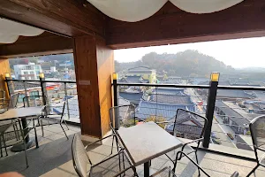 Jeonmang | Cafe & Guesthouse image