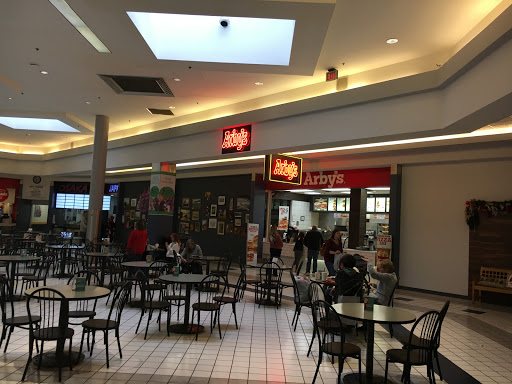 Shopping Mall «New Towne Mall», reviews and photos, 400 Mill Ave SE C8, New Philadelphia, OH 44663, USA