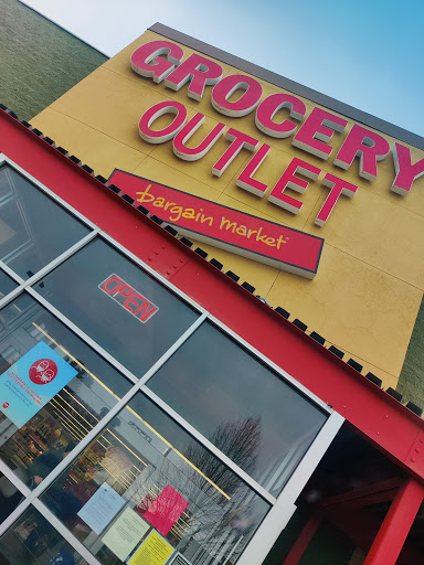 Grocery Store «Grocery Outlet Bargain Market», reviews and photos, 11301 Island Ave, Island City, OR 97850, USA