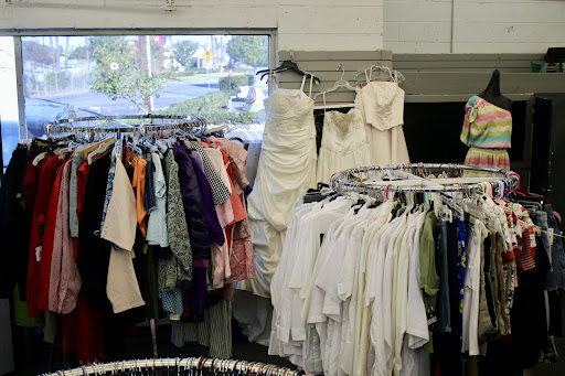 Thrift Store «The Main Place Thrift Store», reviews and photos, 1631 El Camino Real, Tustin, CA 92780, USA