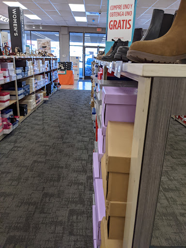 Shoe Store «Rack Room Shoes», reviews and photos, 2809 Battleground Ave, Greensboro, NC 27455, USA