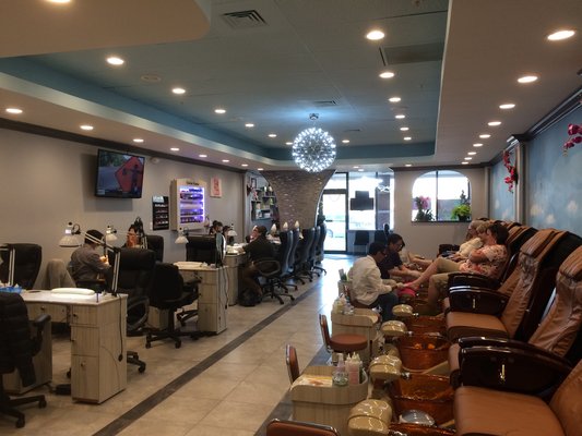 Saco Nails & Spa 04072
