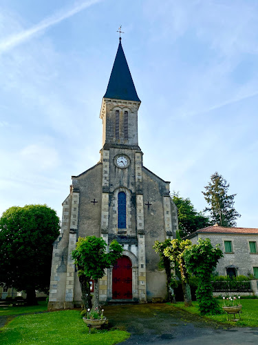 Église catholique Église Saint-Jean-Baptiste Joussé