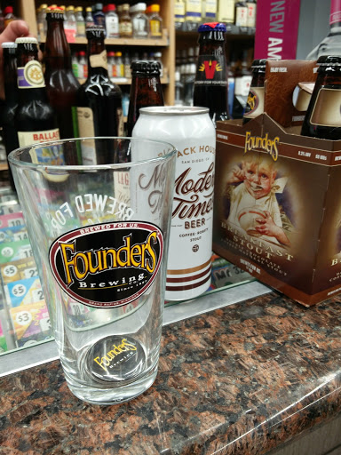 Liquor Store «South Bay Liquor Store», reviews and photos, 1355 Broadway # L, Chula Vista, CA 91911, USA