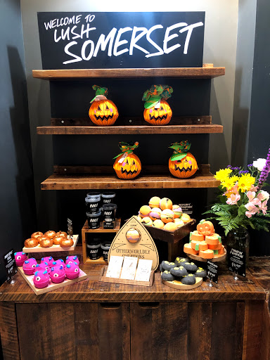 Cosmetics Store «Lush Cosmetics», reviews and photos, 2800 W Big Beaver Rd # 232, Troy, MI 48084, USA