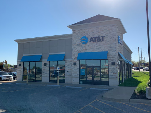 Cell Phone Store «AT&T», reviews and photos, 15924 Manchester Rd, Ellisville, MO 63011, USA