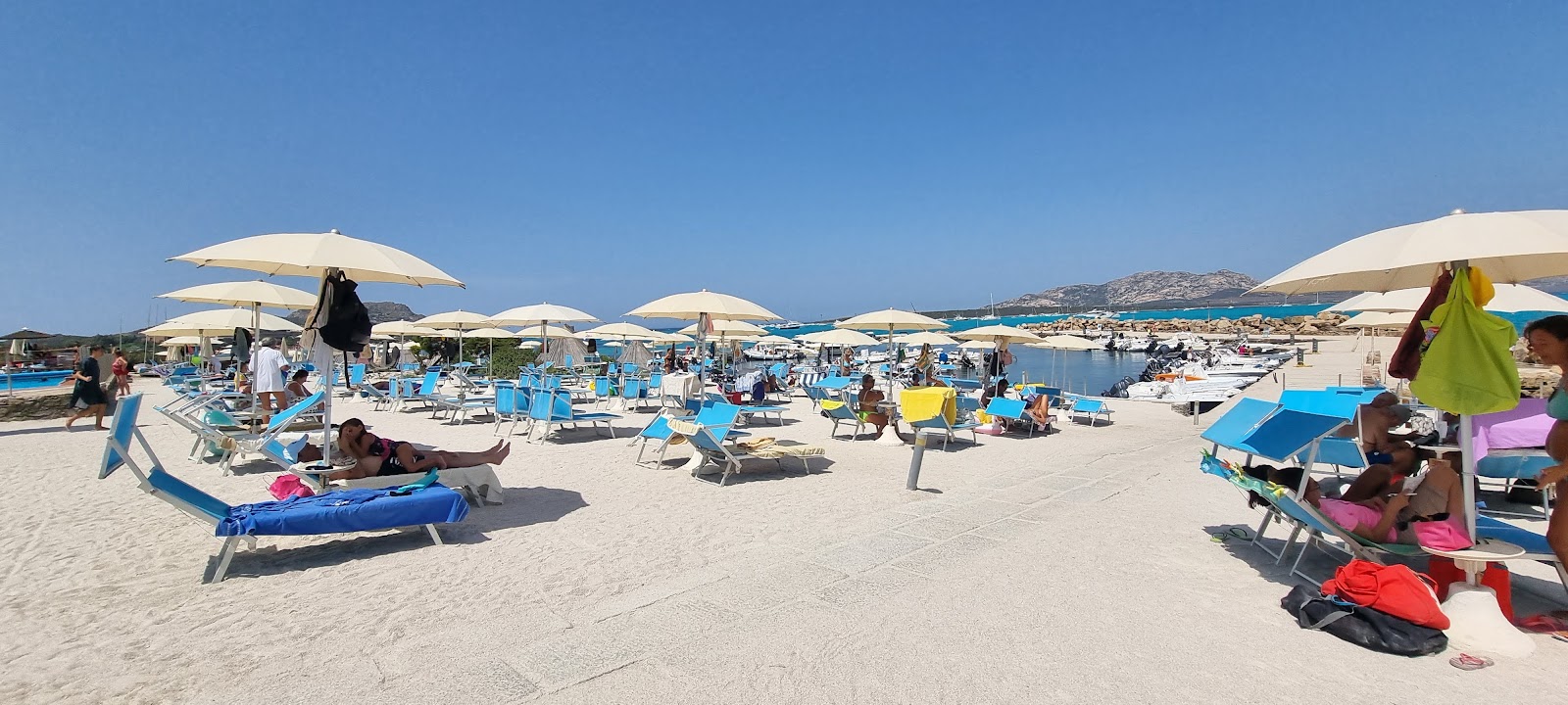 Porto dell'Ancora Beach'in fotoğrafı - Çocuklu aile gezginleri için önerilir