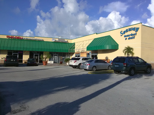 Grocery Store «Seaway Market & Deli», reviews and photos, 1001 Seaway Dr, Fort Pierce, FL 34949, USA