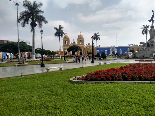 Plaza de Armas de Trujillo