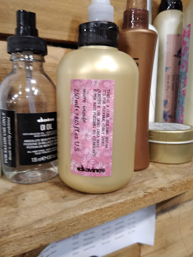 Beauty Salon «Katie Blue Salon», reviews and photos, 21 N Belmont Ave, Richmond, VA 23221, USA