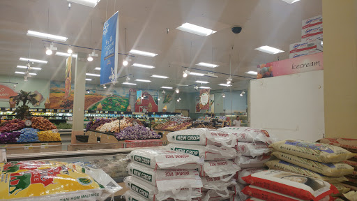 Supermarket «Fresh World», reviews and photos, 6901 Hechinger Dr, Springfield, VA 22151, USA