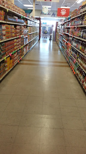 Grocery Store «United Super IGA», reviews and photos, 201 N Hewitt Dr, Hewitt, TX 76643, USA