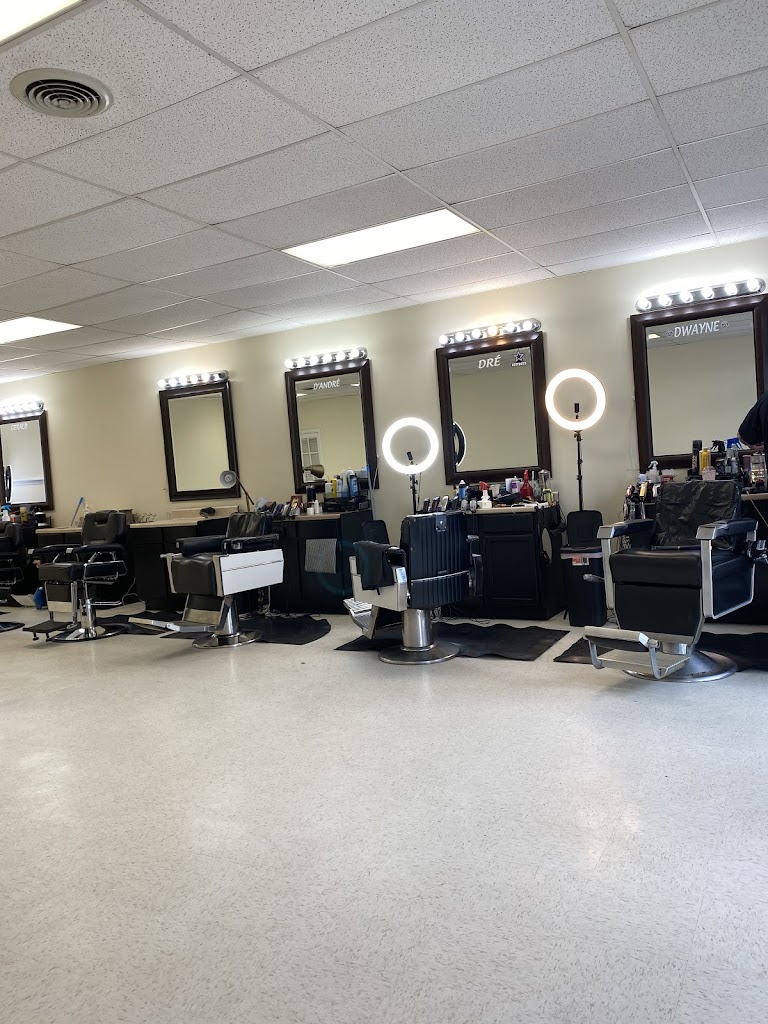 Moodys barbershop & hair salon 23072