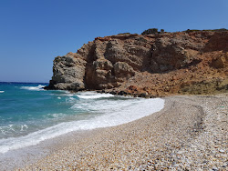 Paralia Azala'in fotoğrafı çok temiz temizlik seviyesi ile