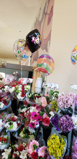 Grocery Store «Hannaford Supermarket», reviews and photos, 118 Lancaster St, Leominster, MA 01453, USA