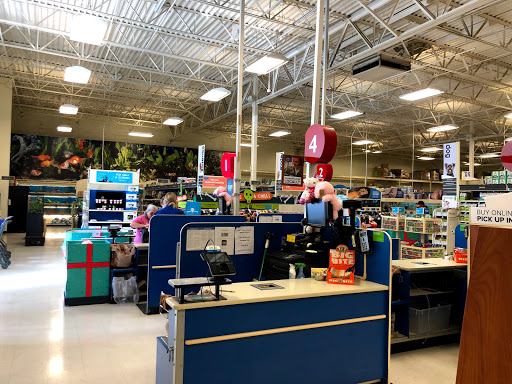 Pet Supply Store «PetSmart», reviews and photos, 3585 N Shiloh Dr, Fayetteville, AR 72703, USA