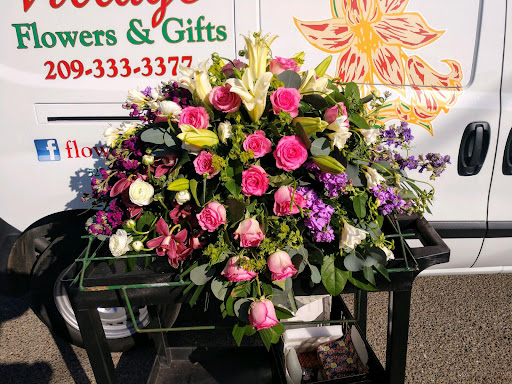 Florist «Village Flowers & Gifts», reviews and photos, 527 W Lodi Ave, Lodi, CA 95242, USA