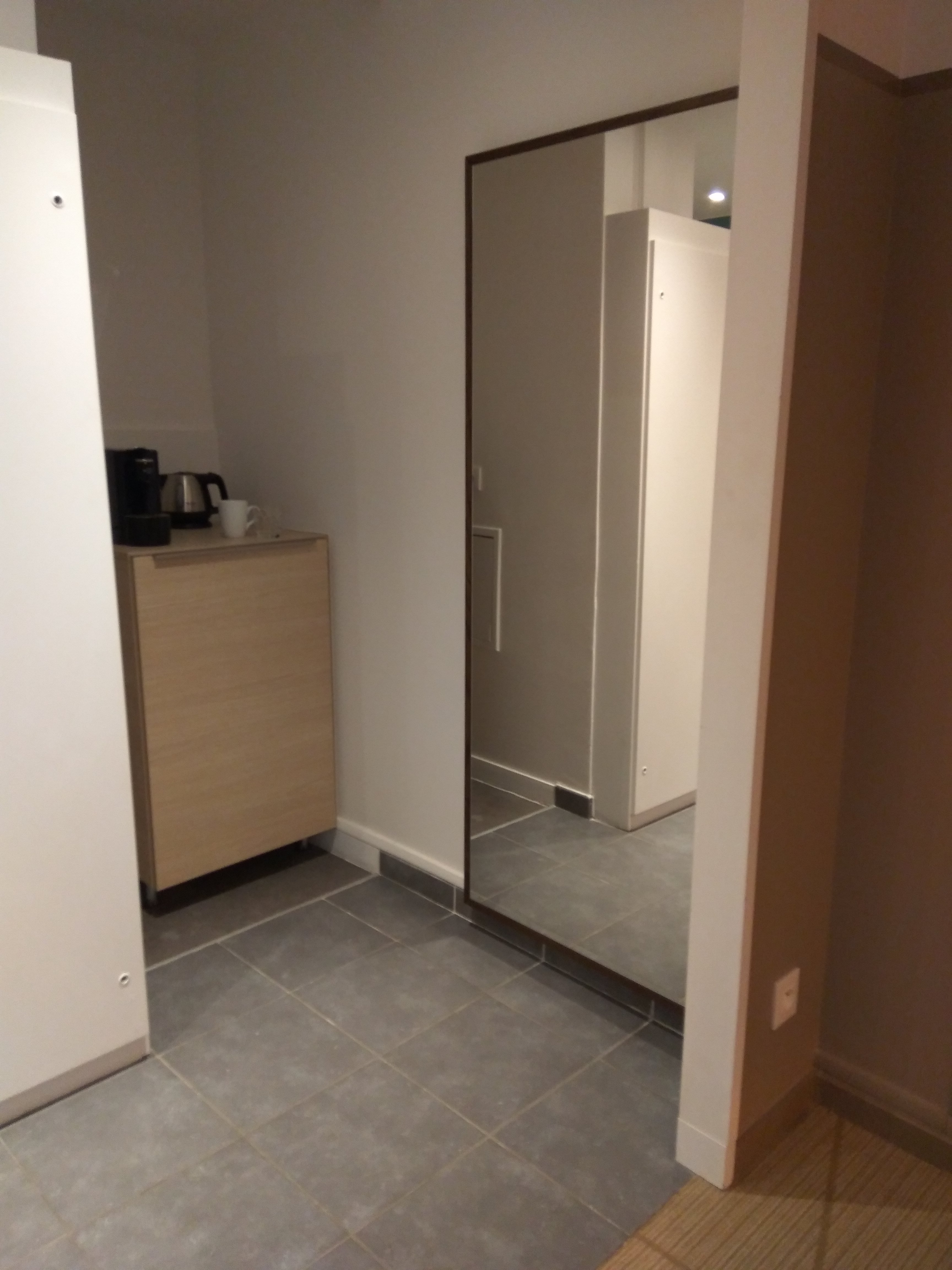 Photo n° 5 de l'avis de Shahana.a fait le 18/03/2017 à 22:28