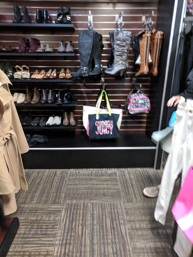 Boutique «Blue, a Goodwill Boutique - Tacoma», reviews and photos, 2520 N Proctor St, Tacoma, WA 98406, USA